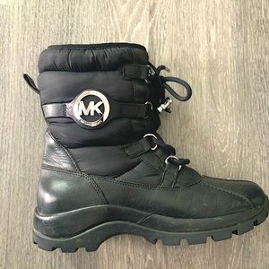 MK Winter Boots